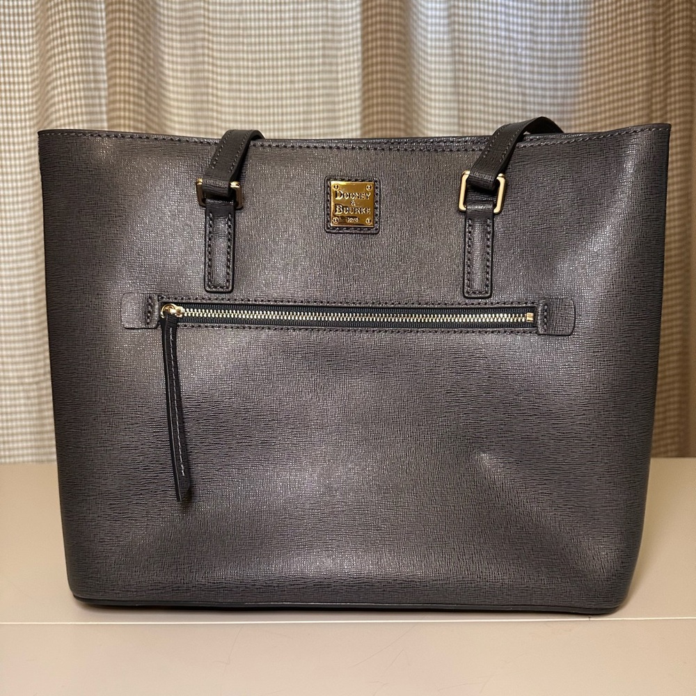 New Dooney & Bourke Saffiano shopper